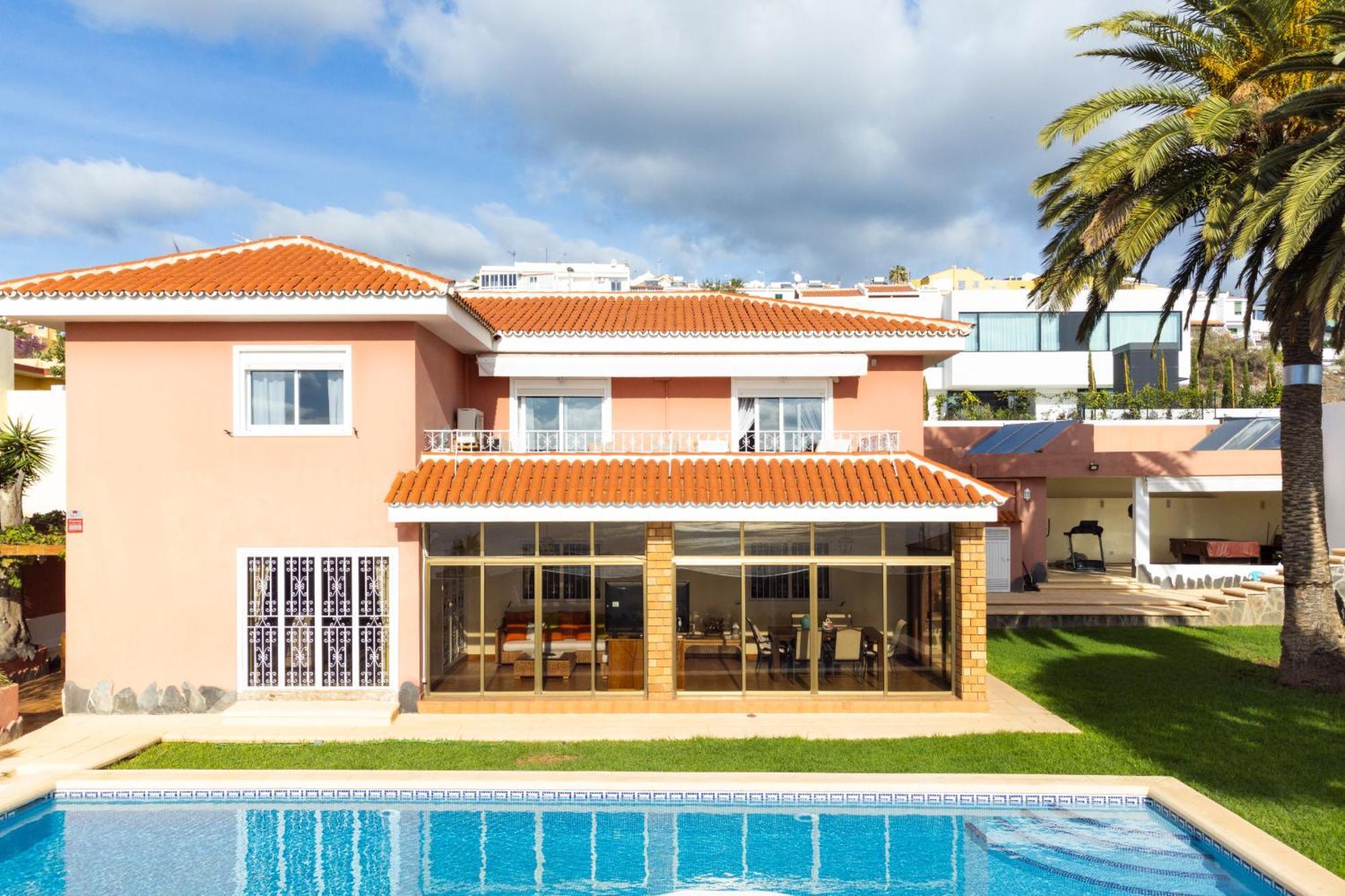 One & Only Sports And Relax Villa Heated Pool By Eden Rentals Tabaiba Exterior photo